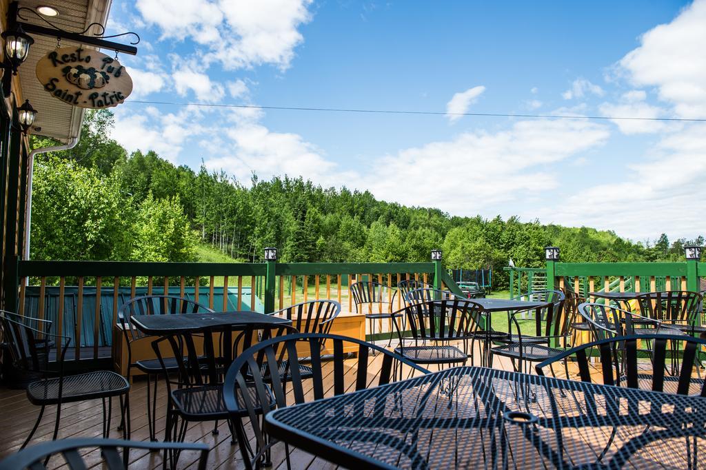Auberge Eva Lac-Bouchette Eksteriør billede